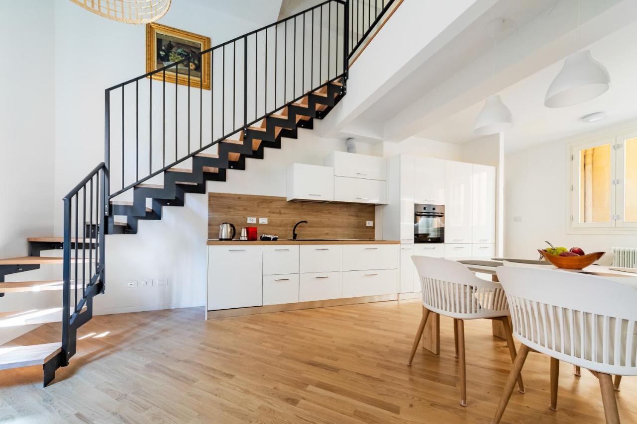 Getthekey Barberia Apartment Bologna Bagian luar foto